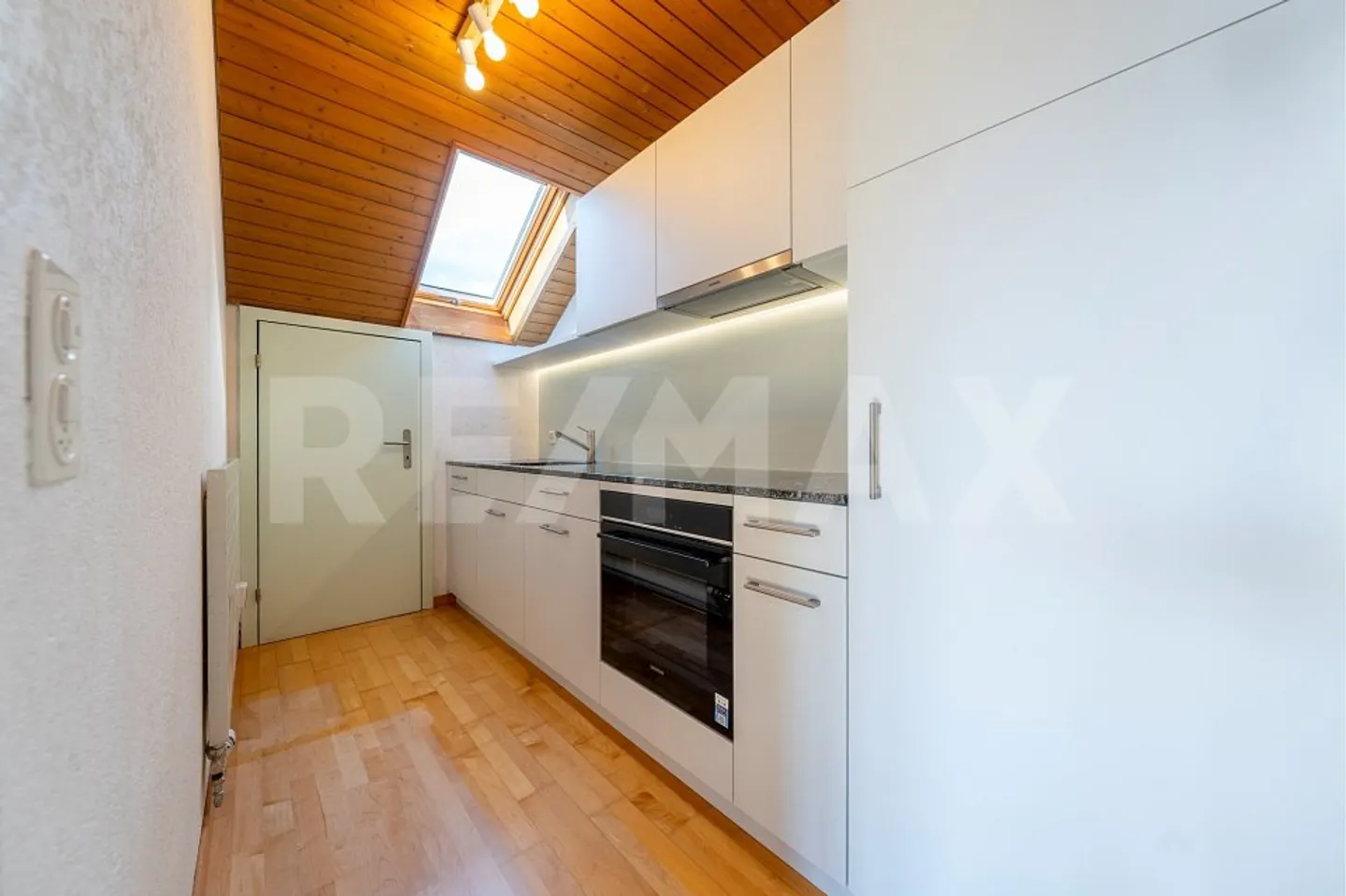 Appartement 3 pièces confortable et calme dans une maison individuelle - Photo 9 sur 13