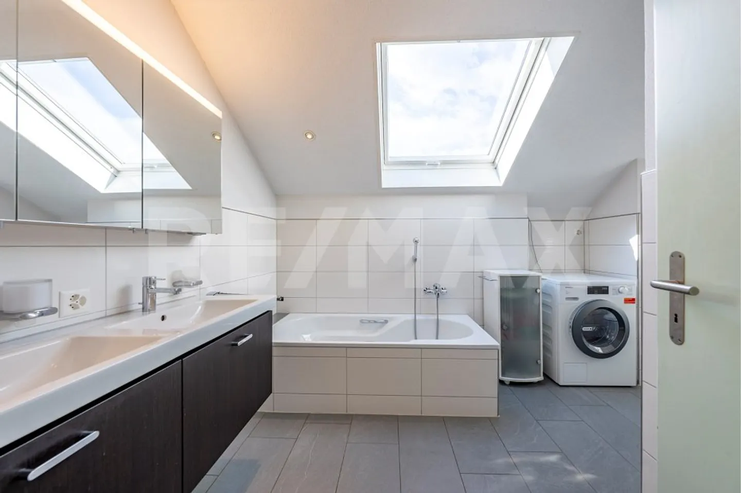 Appartement 3 pièces confortable et calme dans une maison individuelle - Photo 12 sur 13