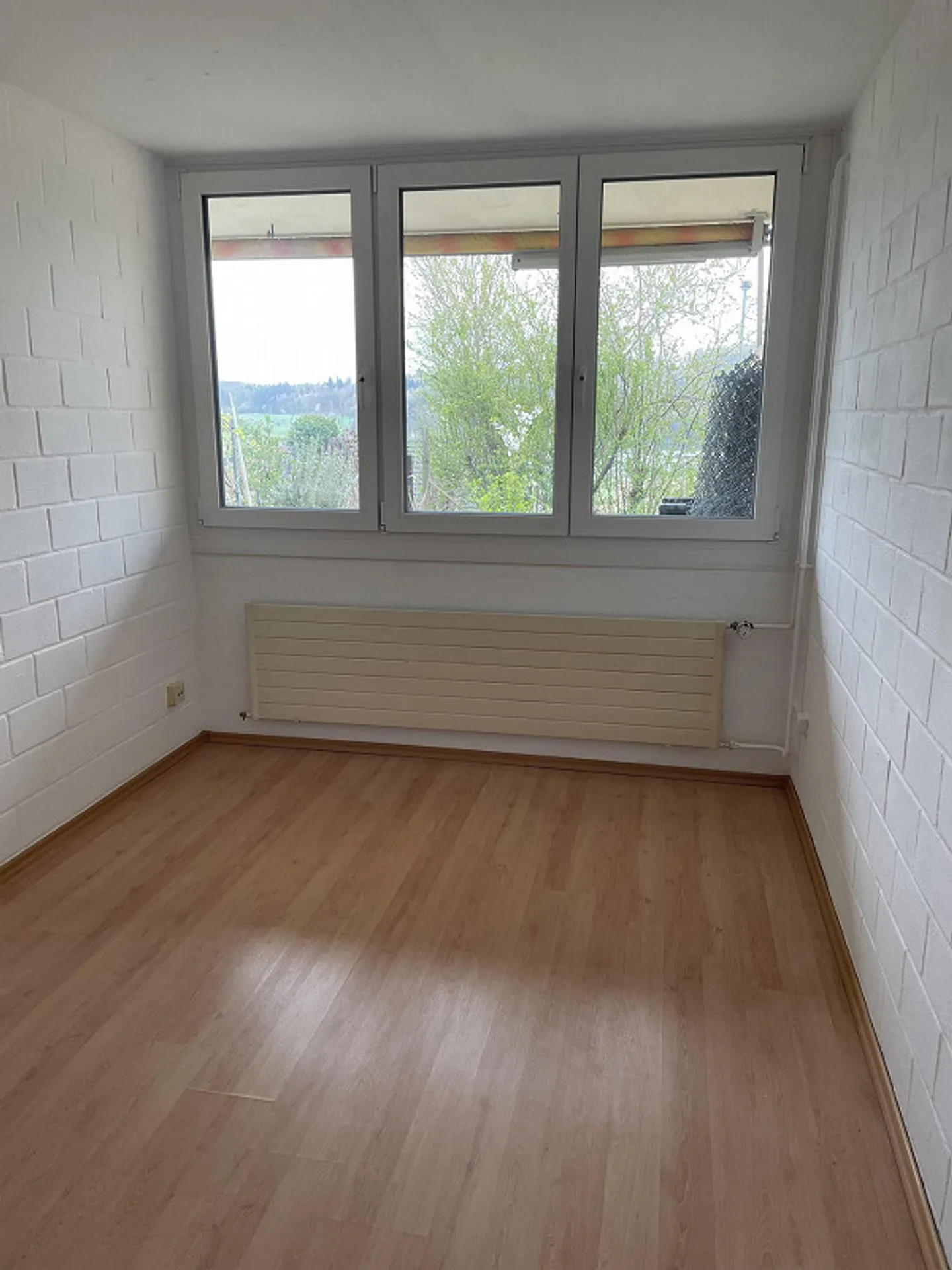 House in Thayngen with beautiful views and garden - Photo 26 of 28