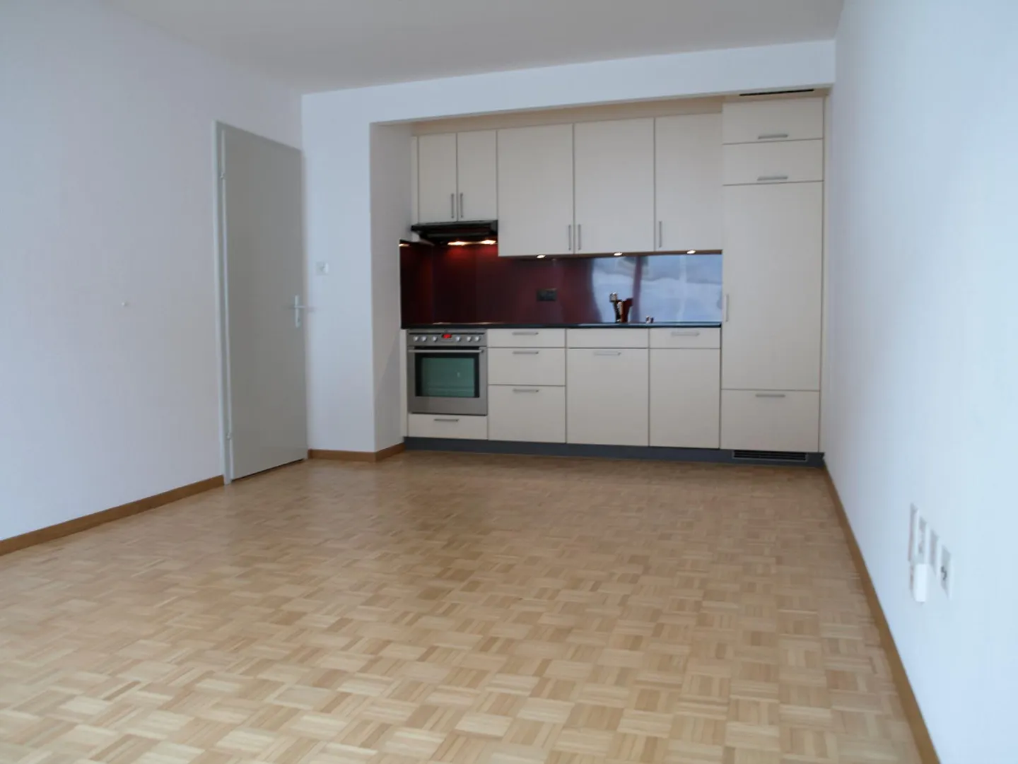 Single apartment in a central location - Photo 2 of 6