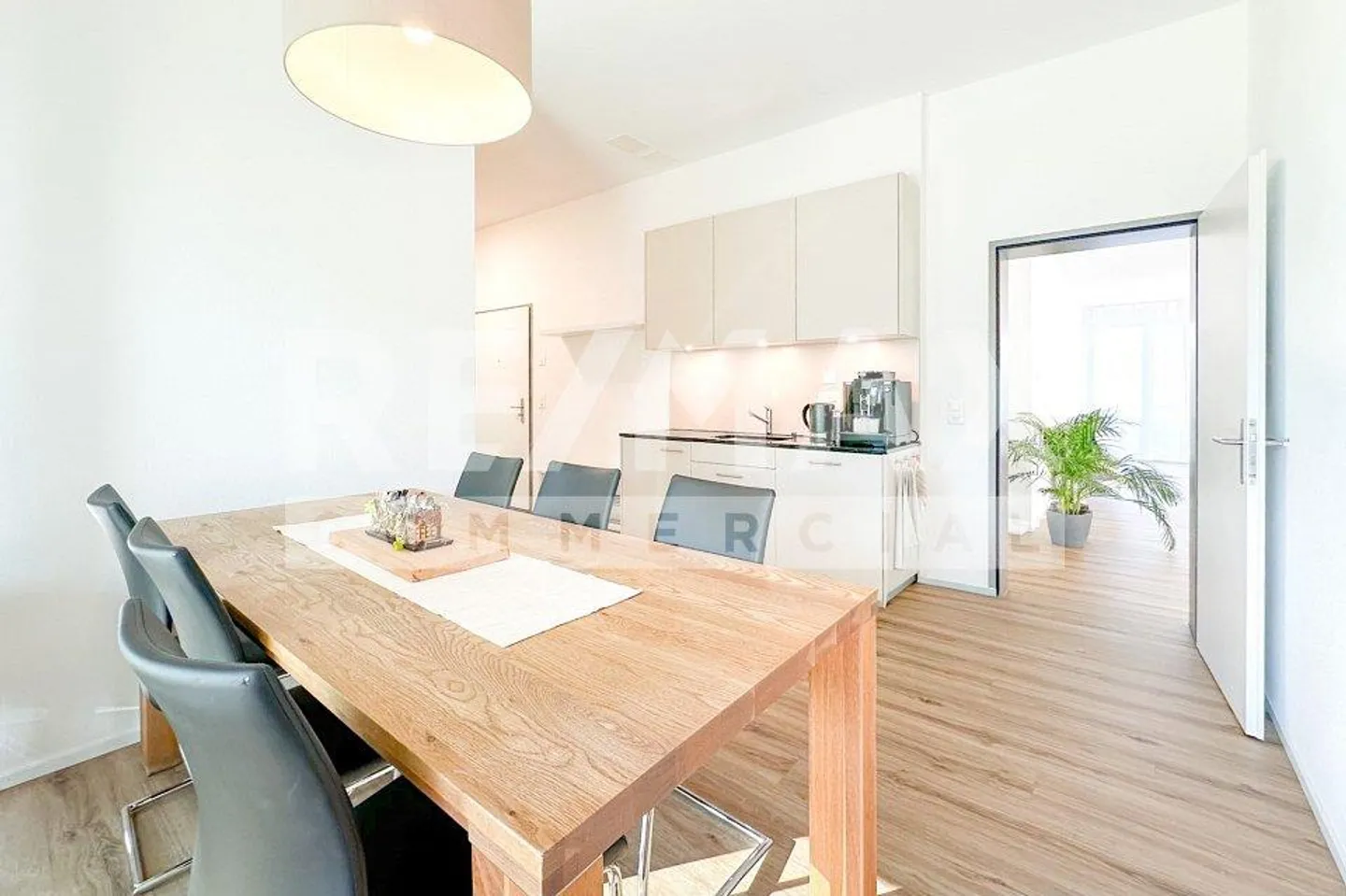 Espace pour le succès : Découvrez la diversité de votre nouveau lieu d'affaires - Photo 8 sur 13