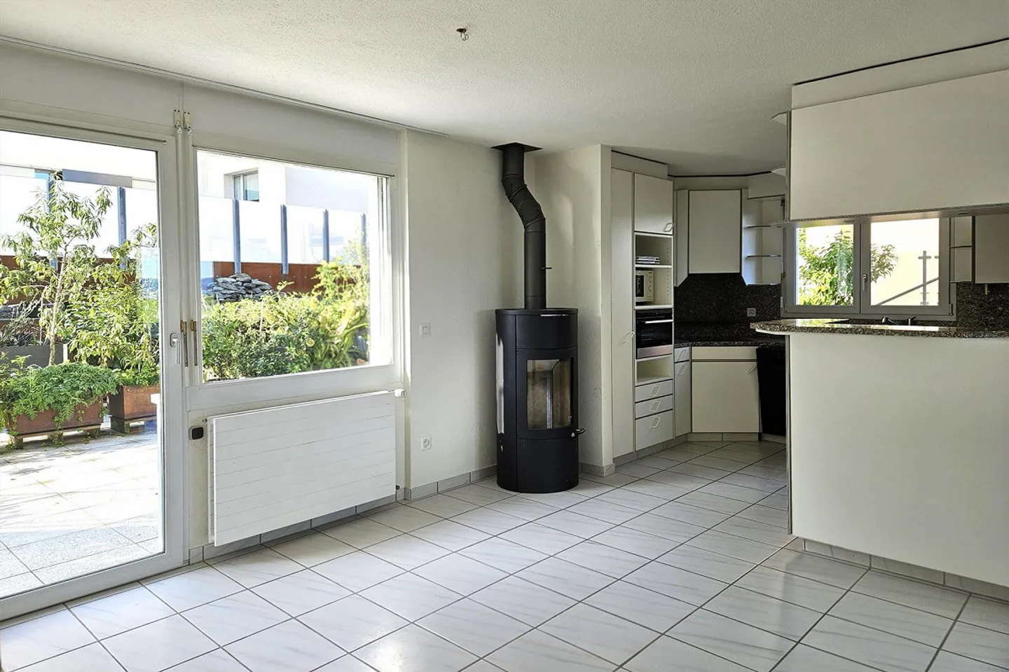 Helle, sehr komfortable, zentral gelegene 6.5-Zi Maisonette Wohnung - Foto 3 von 25