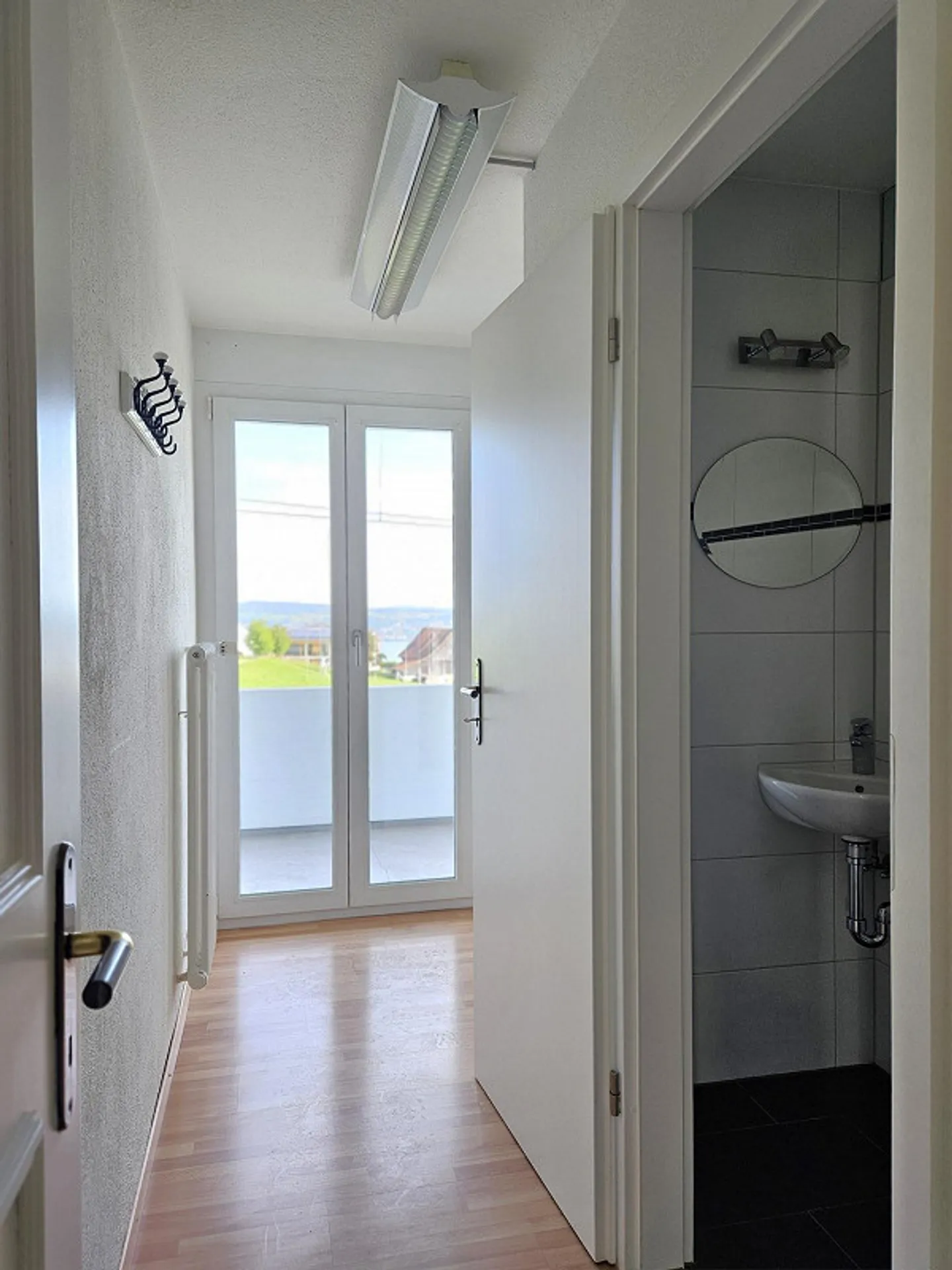 Helle, sehr komfortable, zentral gelegene 6.5-Zi Maisonette Wohnung - Foto 7 von 25