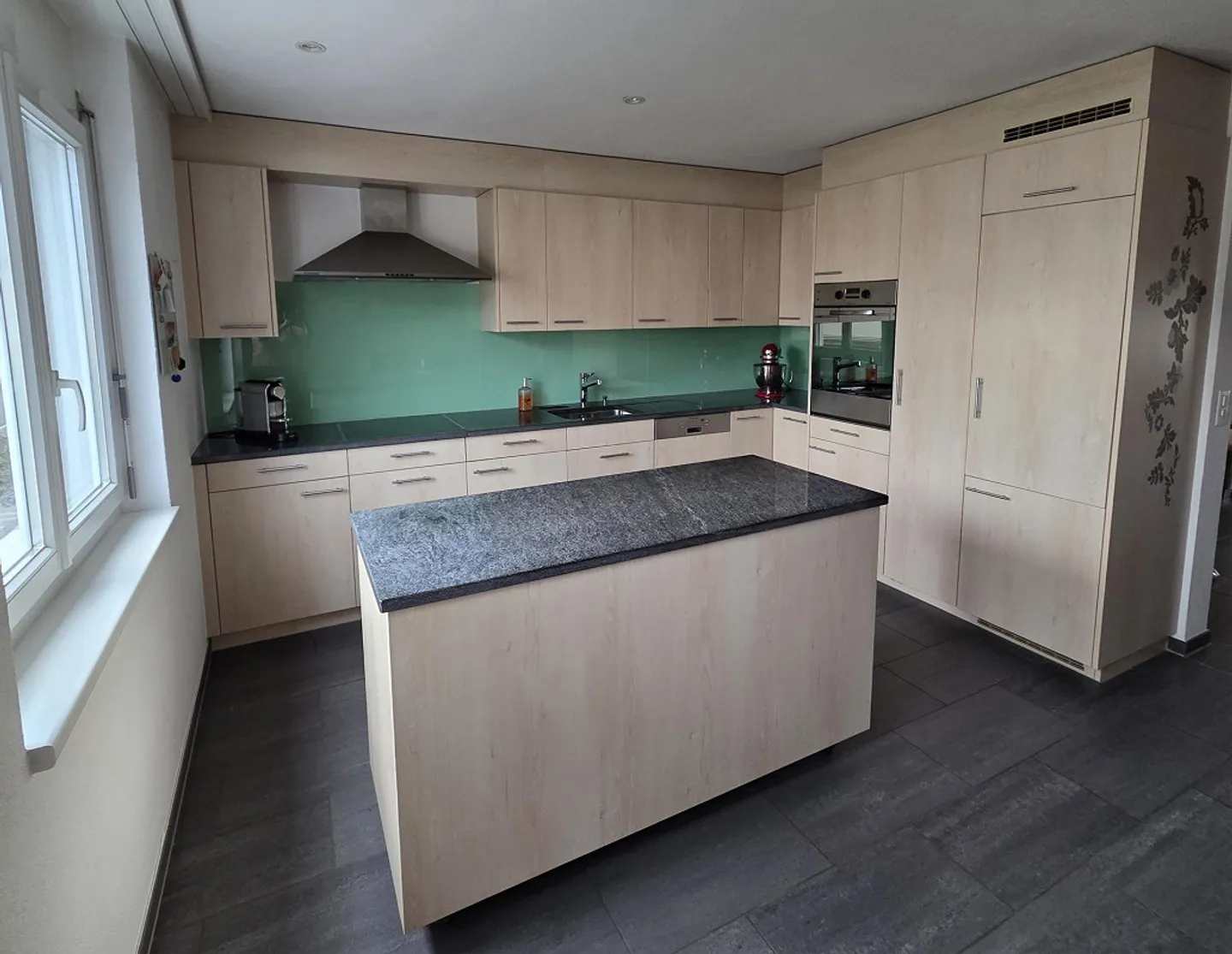 Modernes Familienhaus mit Garten - Foto 5 von 17