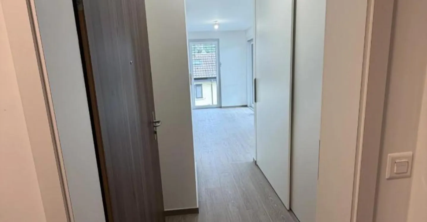 Lot D : Appartement de quatre pièces - Premier étage - Photo 4 sur 12
