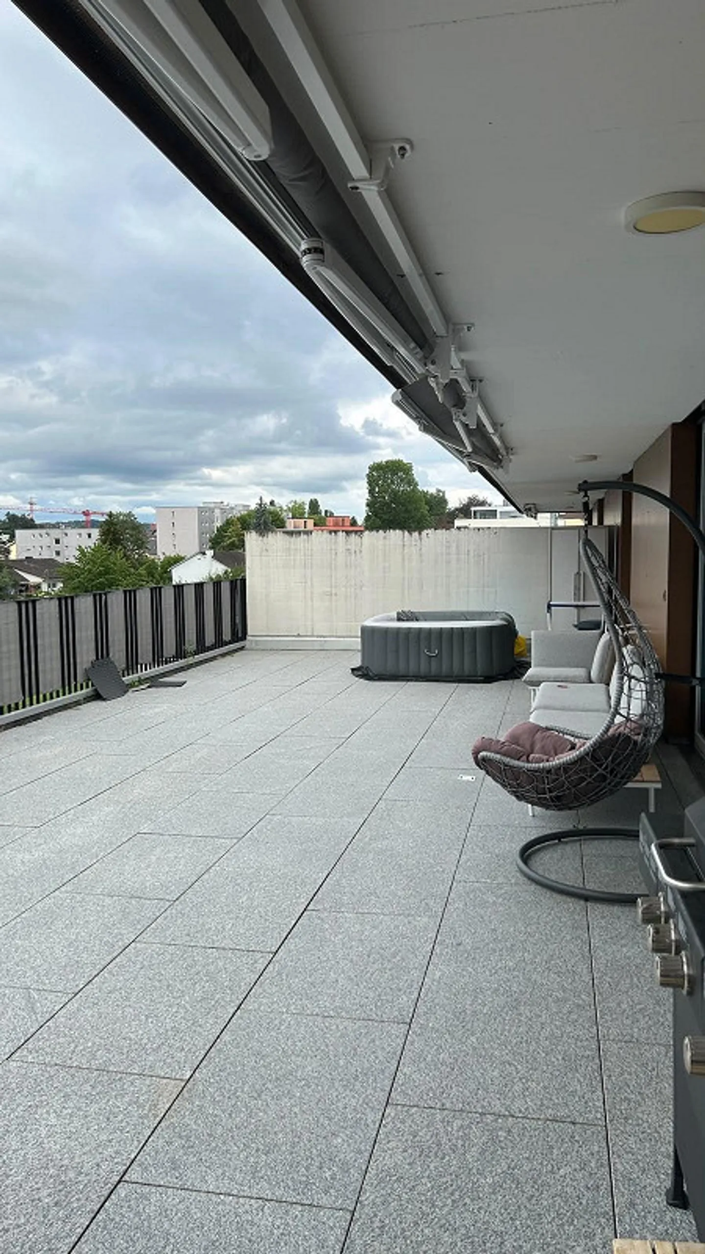 Moderne Attikawohnung mit Terrasse - Foto 3 von 10