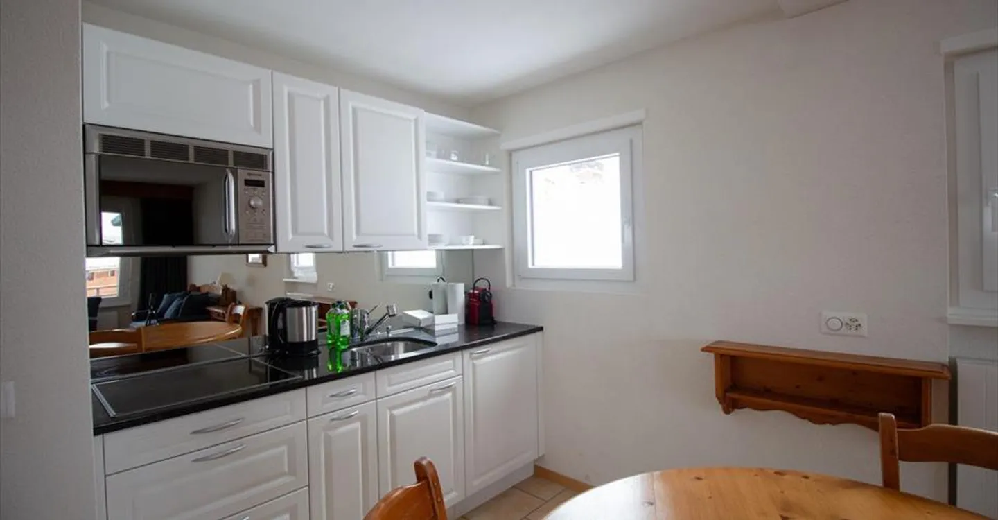 Cozy 1.5 Room Apartment - Photo 4 of 11