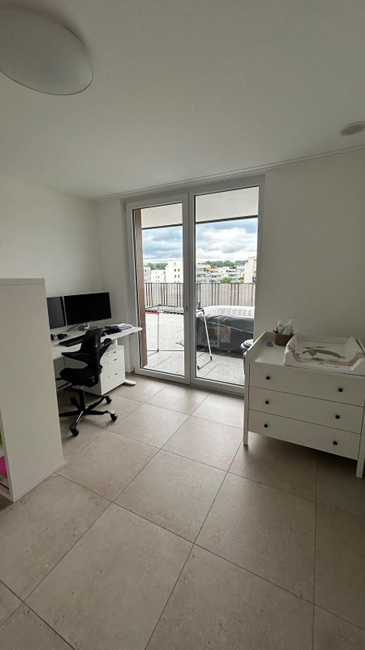 Moderne Attikawohnung mit Terrasse - Foto 7 von 10