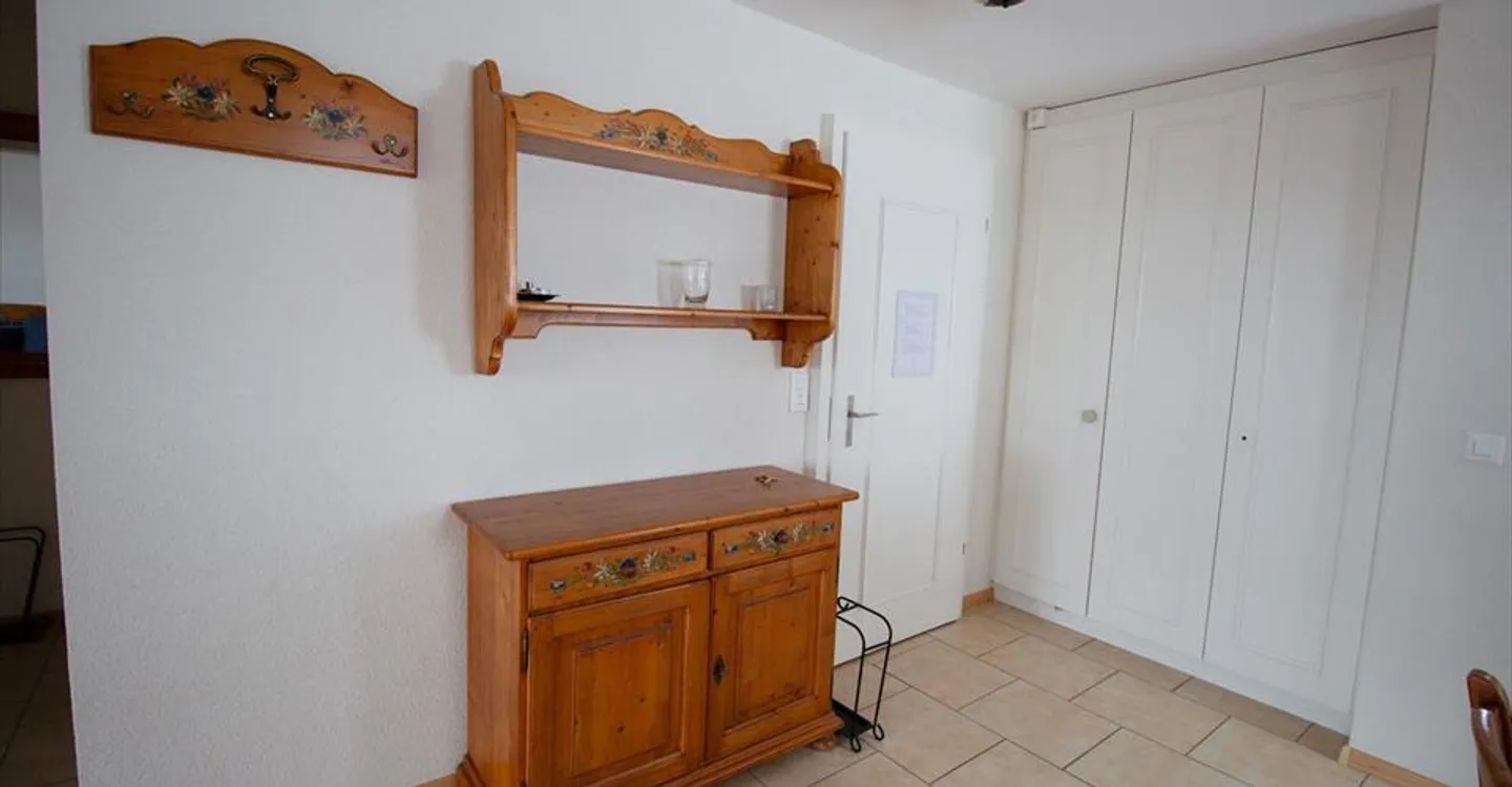 Cozy 1.5 Room Apartment - Photo 2 of 11