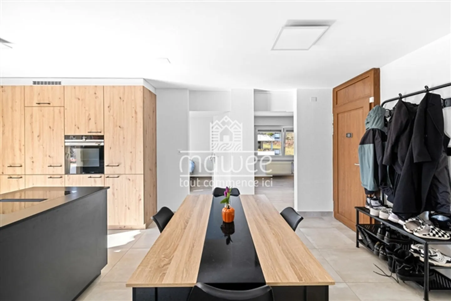 Elegant 3.5 Room Apartment in the Heart of Chamoson - Photo 7 of 11