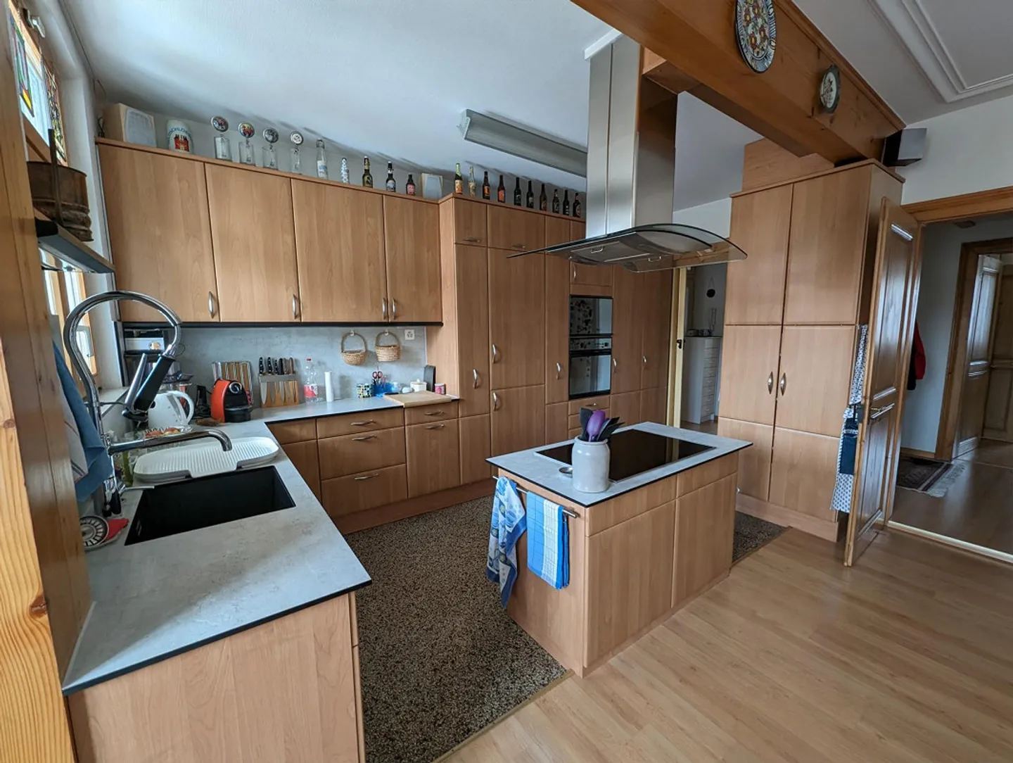 Spacious 4.5-room maisonette penthouse in "Gundeli" - Photo 3 of 11