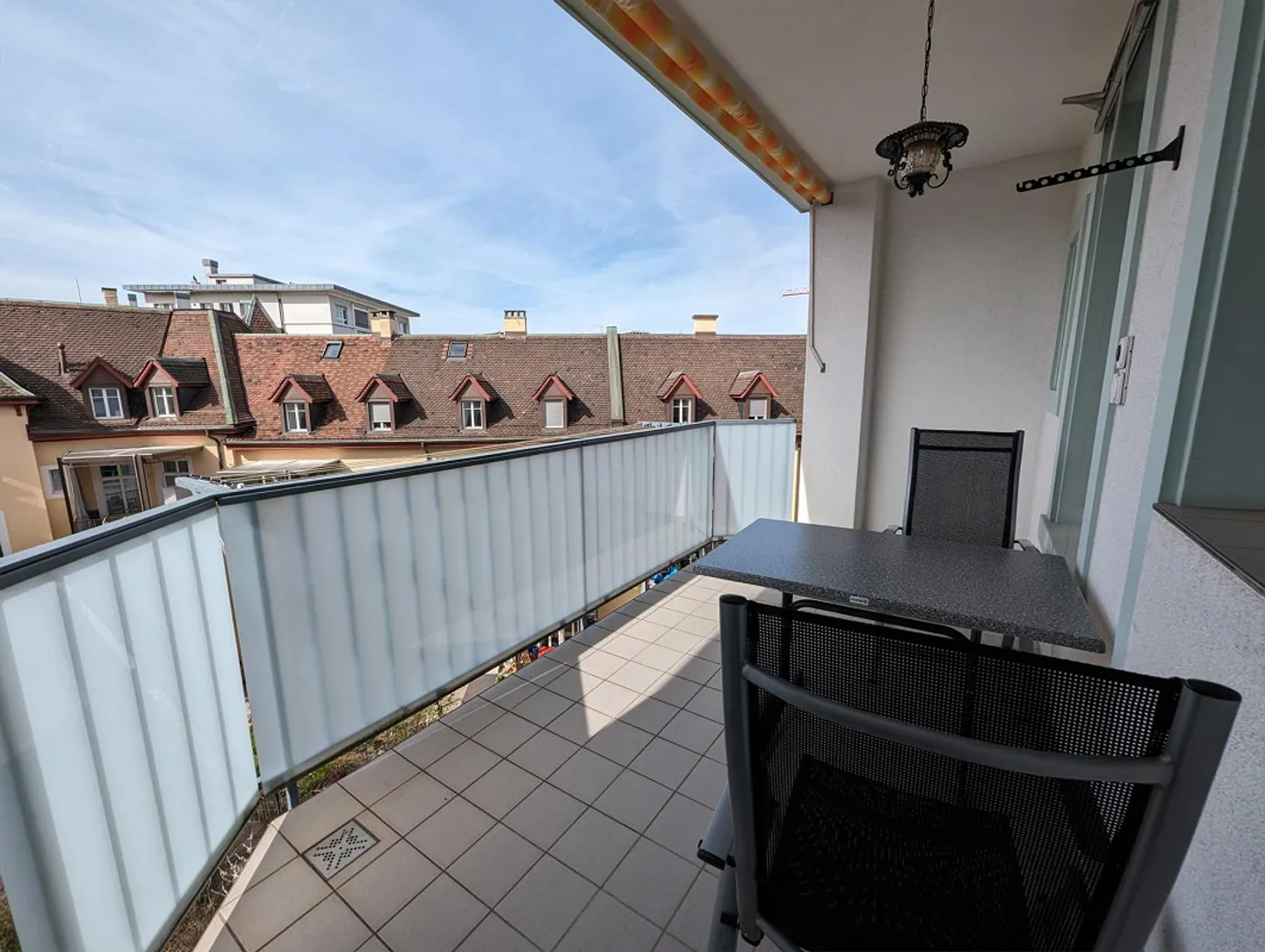 Spacious 4.5-room maisonette penthouse in "Gundeli" - Photo 9 of 11