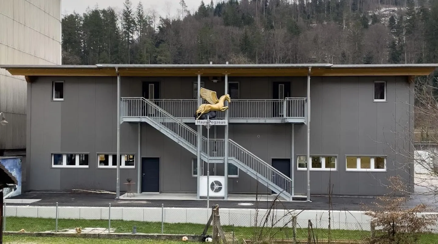 Vielseitig nutzbare Räumlichkeiten im "Haus Pegasus" - Foto 11 von 11