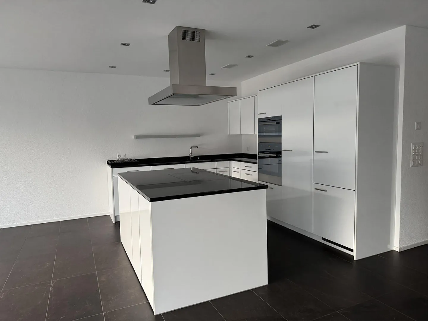 Zu vermieten an ruhiger Lage: attraktive 4 1/2 Zimmerwohnung - Foto 2 von 6