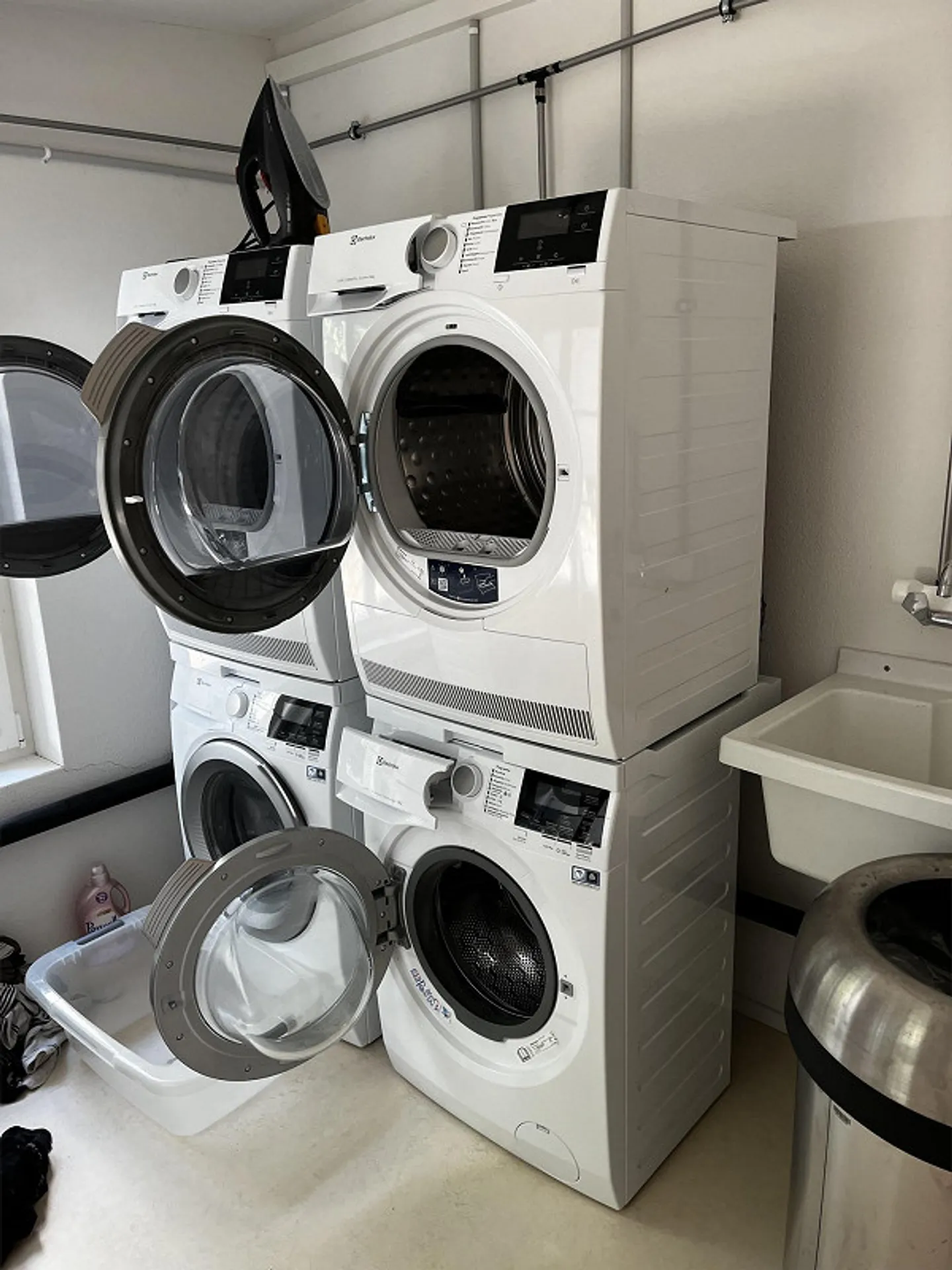 Disponible maintenant : Appartement historique de 2,5 pièces rénové moderne avec terrasse - Photo 15 sur 15