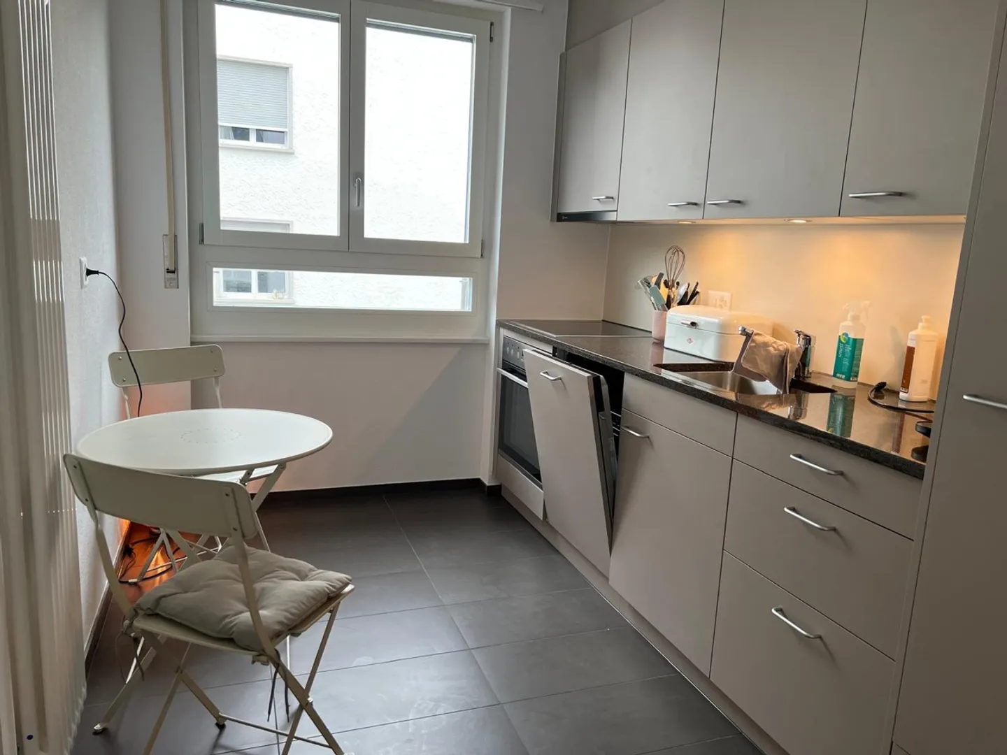 Recherche d'un nouveau locataire à partir du 01.12.2026 ! - Photo 4 sur 4