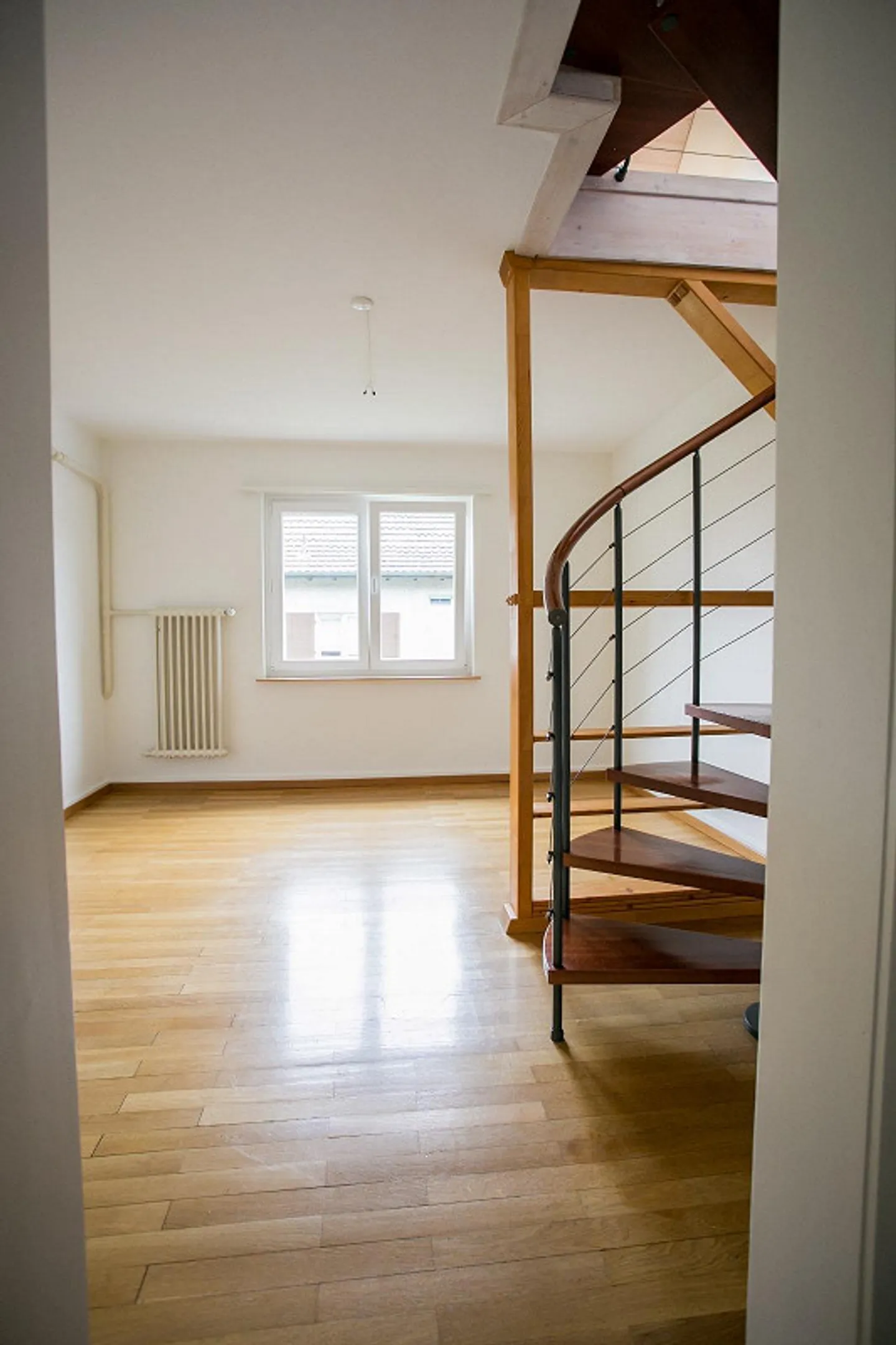 Charmante maisonette de 5,5 pièces, dans un endroit calme du quartier populaire de Breite à Schaffhouse - Photo 6 sur 23