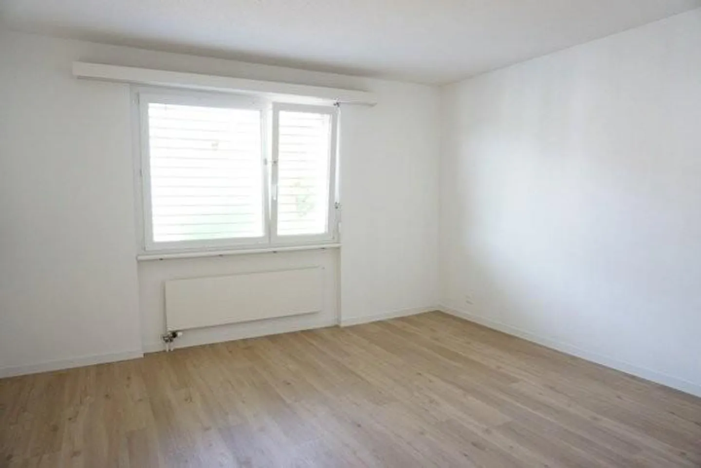 Moderne 4.5 Zimmerwohnung - Foto 6 von 12