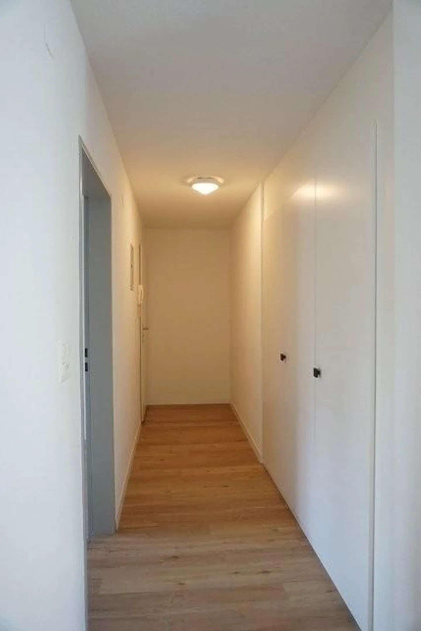 Moderne 4.5 Zimmerwohnung - Foto 9 von 12