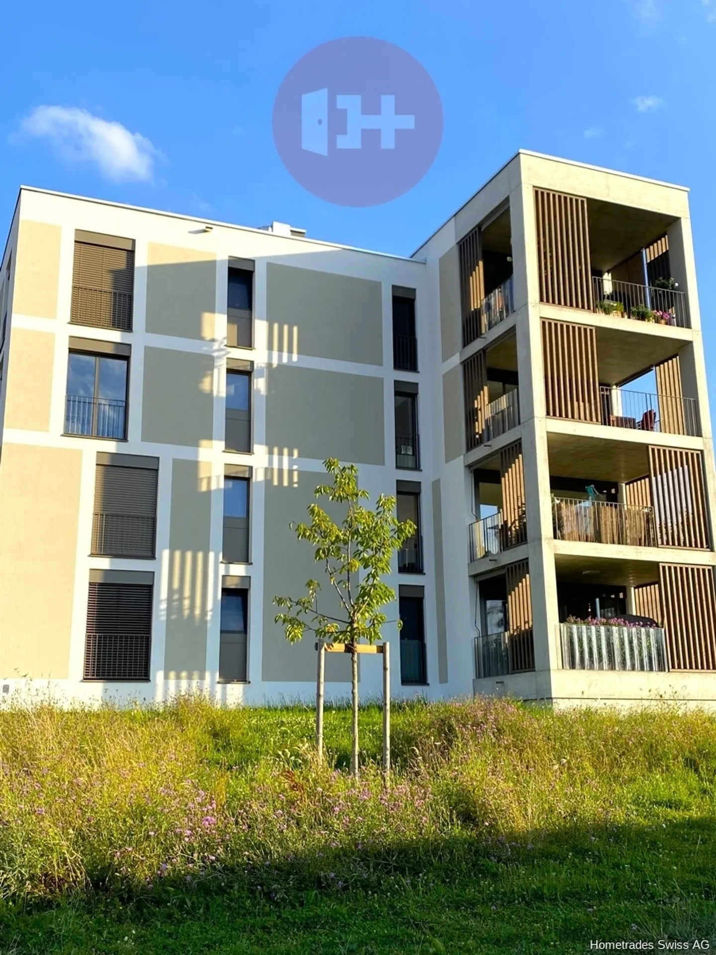 SPACIOUS DREAM APARTMENT IN THE GREEN!! - Photo 9 of 10