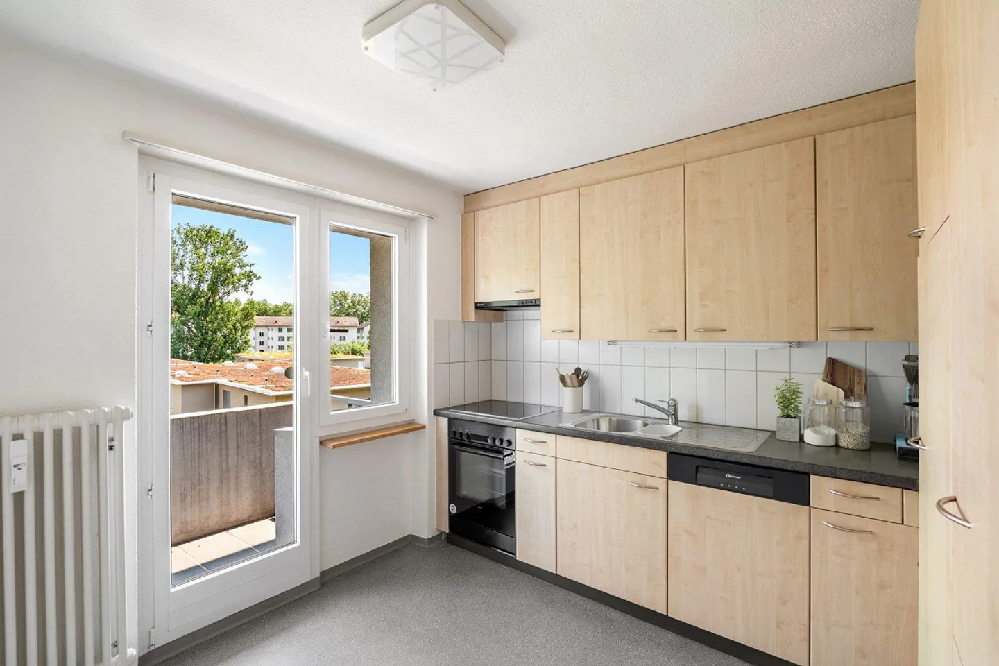 Feel at home! "Rent without deposit" - Photo 6 of 11