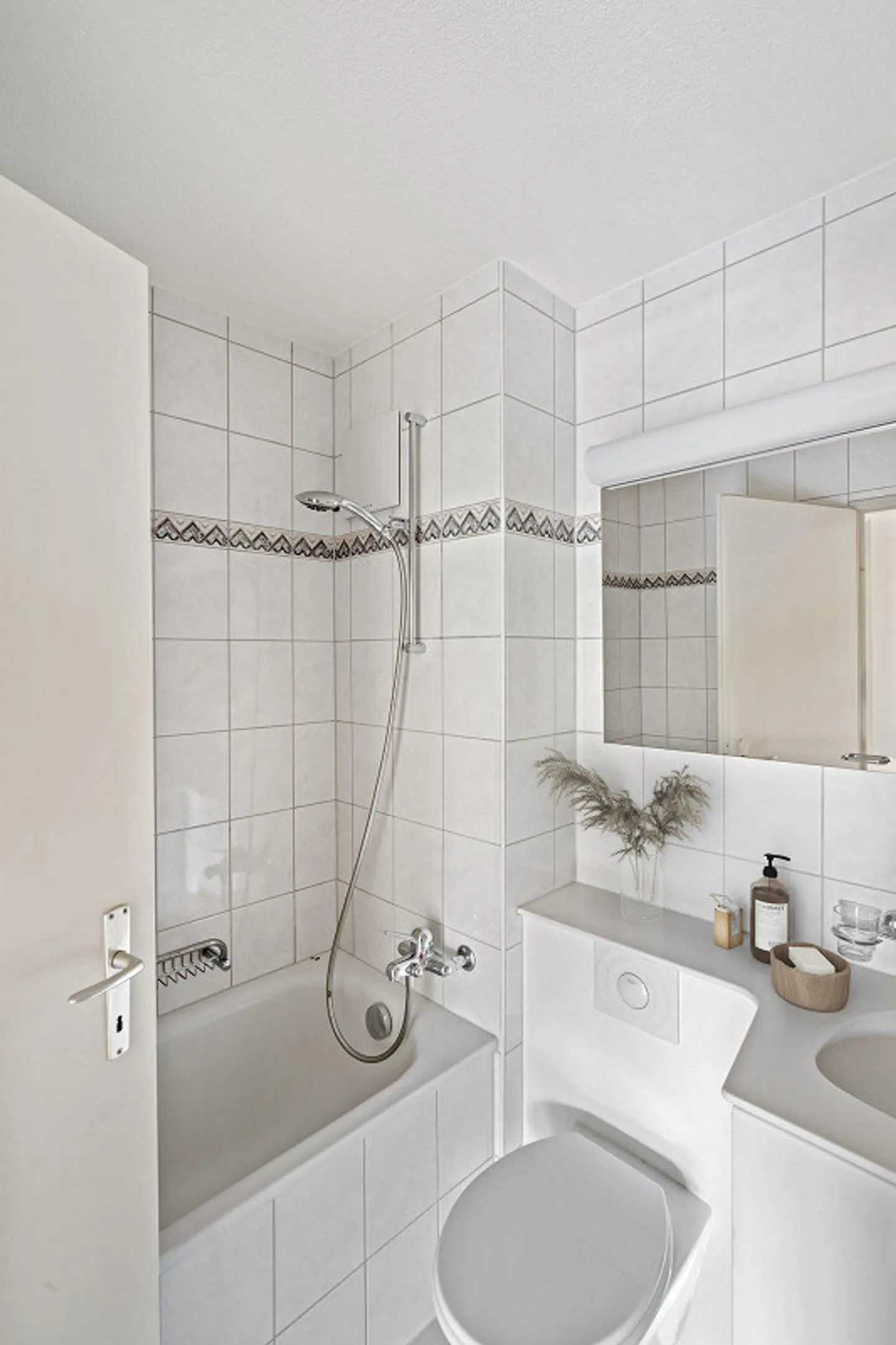 Feel at home! "Rent without deposit" - Photo 7 of 11