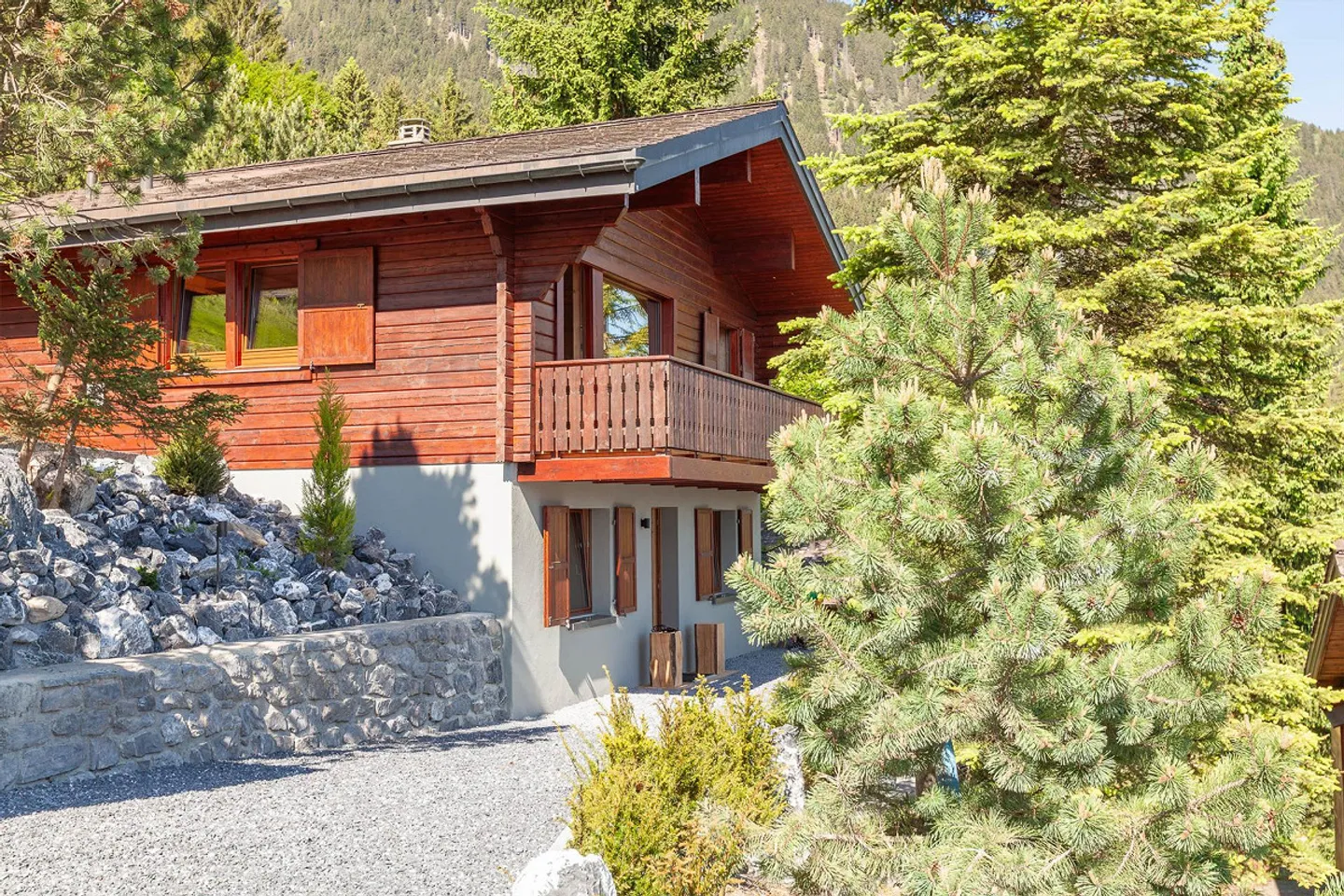 Magnifique CHALET ALPIN au Maienberg - Photo 1 sur 9