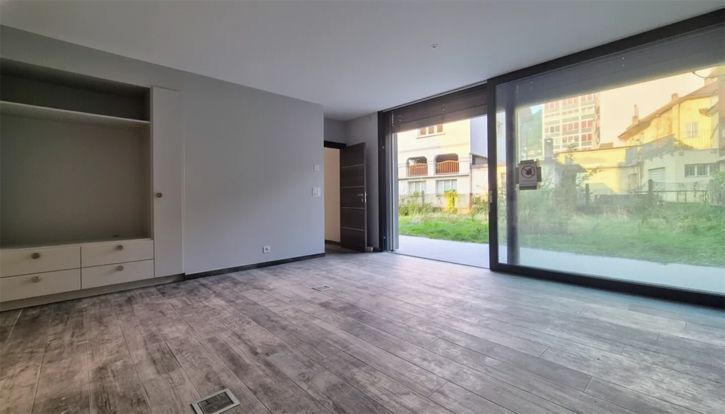 Bureau de 2 pièces au centre de Monthey - Photo 1 sur 3