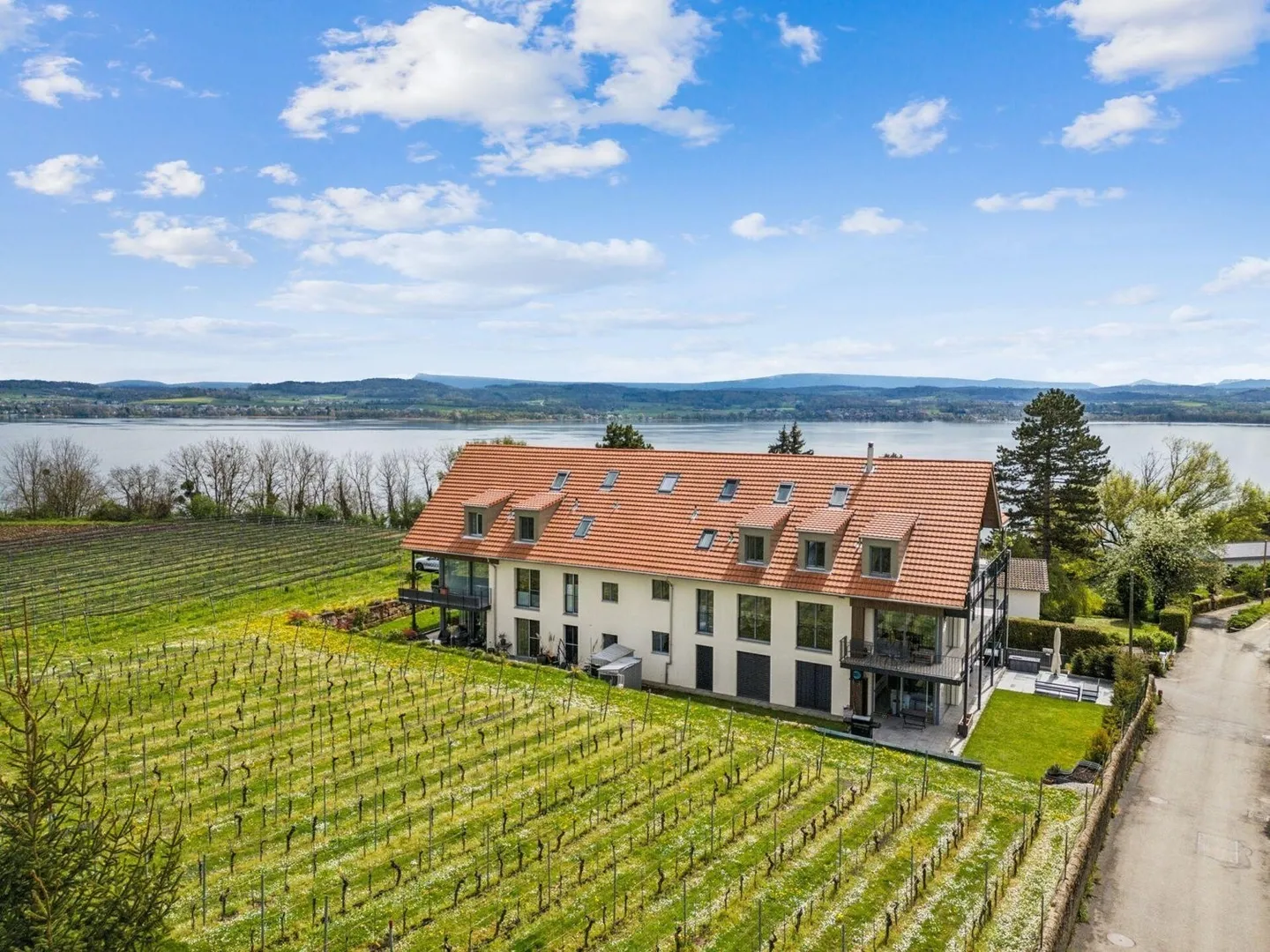 Appartamento giardino esclusivo di 5,5 stanze in una posizione tranquilla - Foto 12 di 13