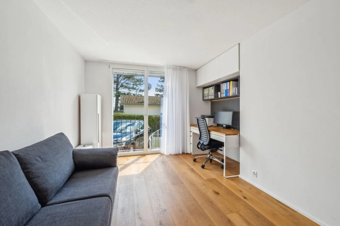 Appartamento giardino esclusivo di 5,5 stanze in una posizione tranquilla - Foto 8 di 13