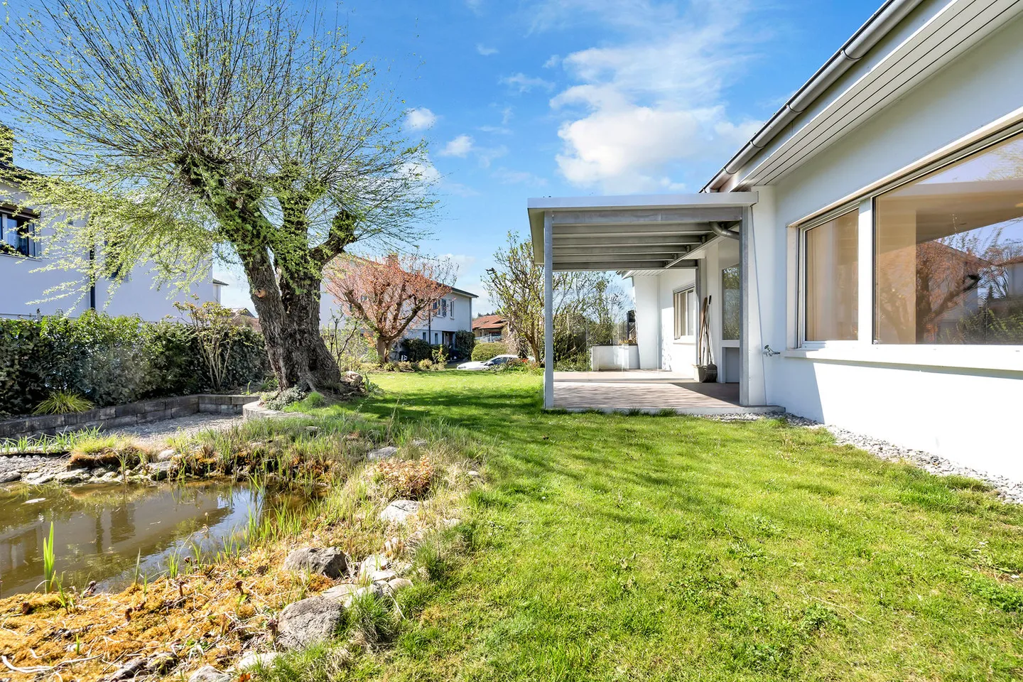 Maison individuelle indépendante avec double garage à Jegenstorf - Photo 5 sur 25