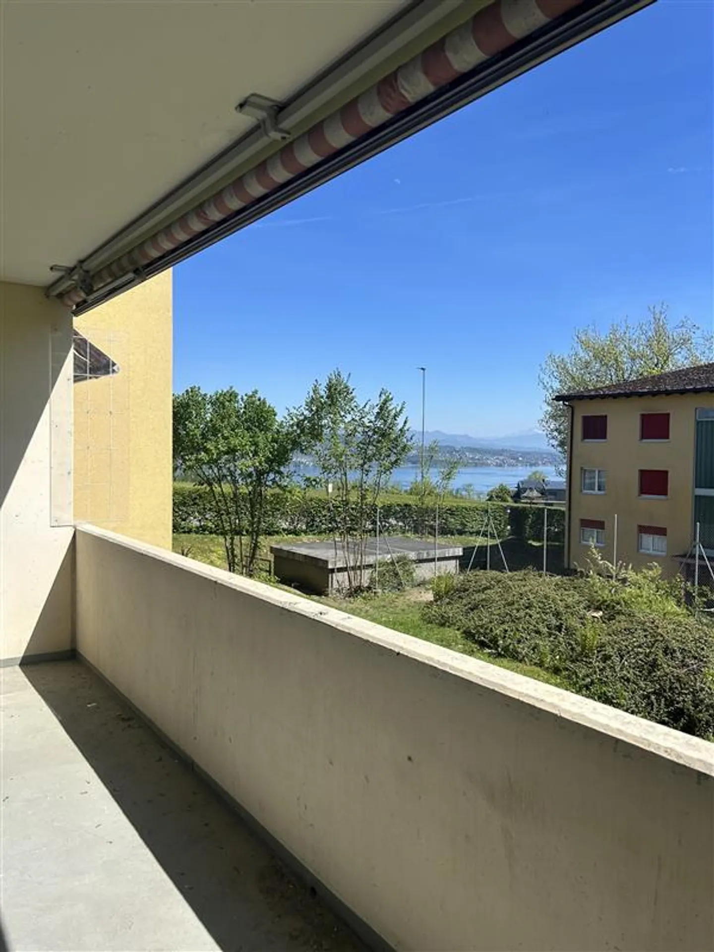 Vivere con vista sul lago di Zurigo - Foto 8 di 8