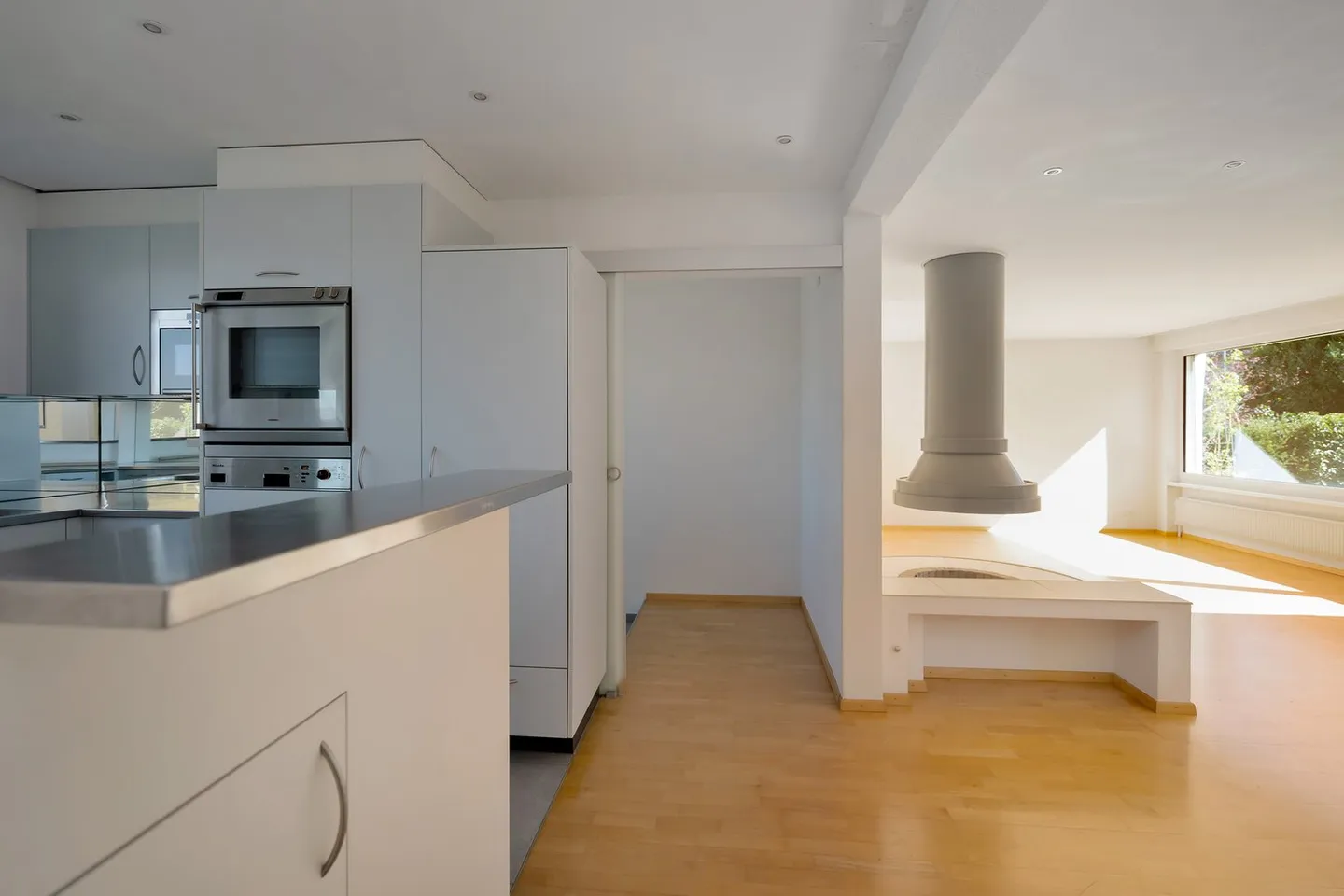 Maison individuelle indépendante avec double garage à Jegenstorf - Photo 12 sur 25