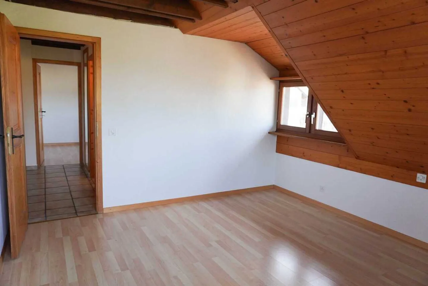 Appartamento mansardato di 3,5 locali con giardino - Foto 7 di 13