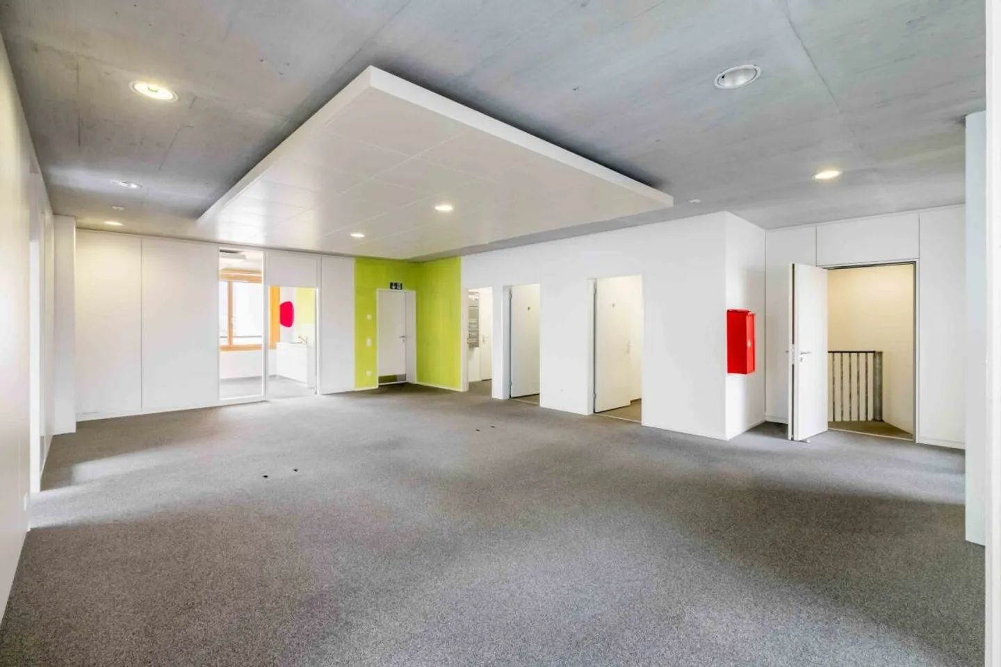 Espace commercial représentatif au centre (15-410m²) - Idéal pour cabinet, bureau ou salles de thérapie - Photo 8 sur 19