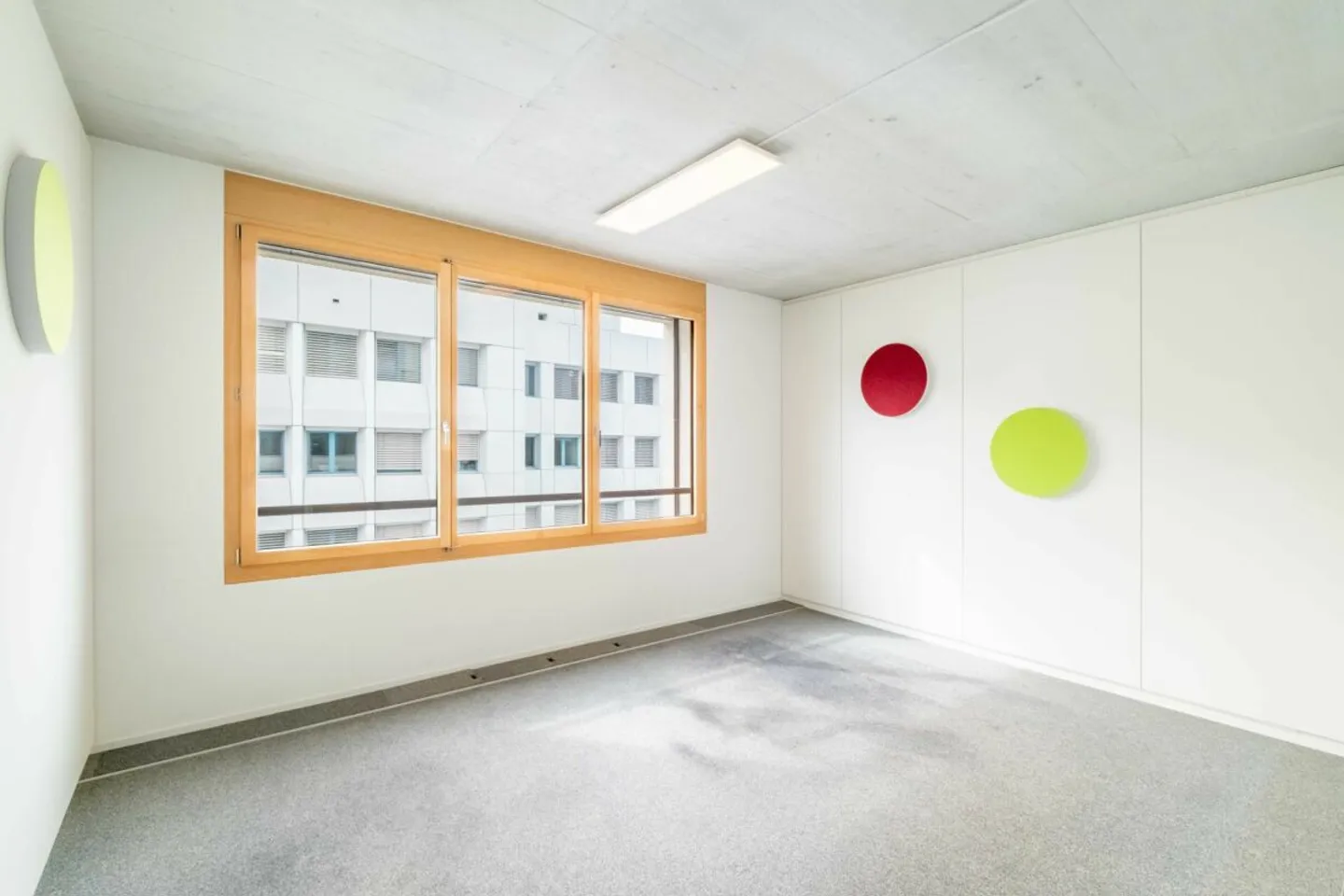 Espace commercial représentatif au centre (15-410m²) - Idéal pour cabinet, bureau ou salles de thérapie - Photo 11 sur 19