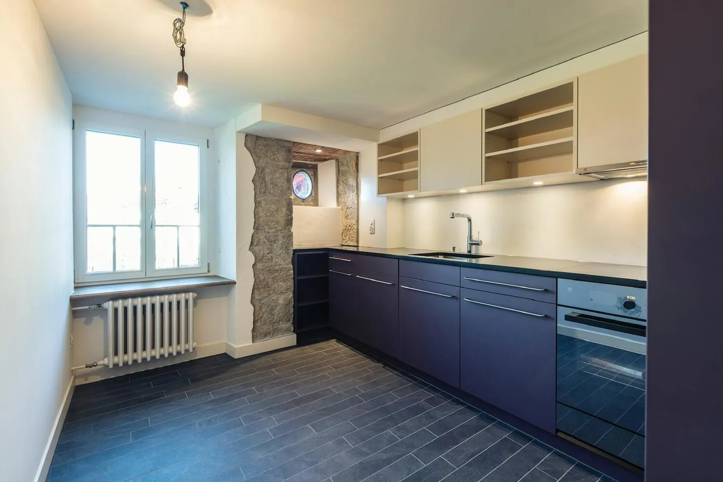 APPARTEMENT DE 6 PIÈCES À MÄNNEDORF (ZH), MEUBLÉ, TEMPORAIRE - Photo 2 sur 10