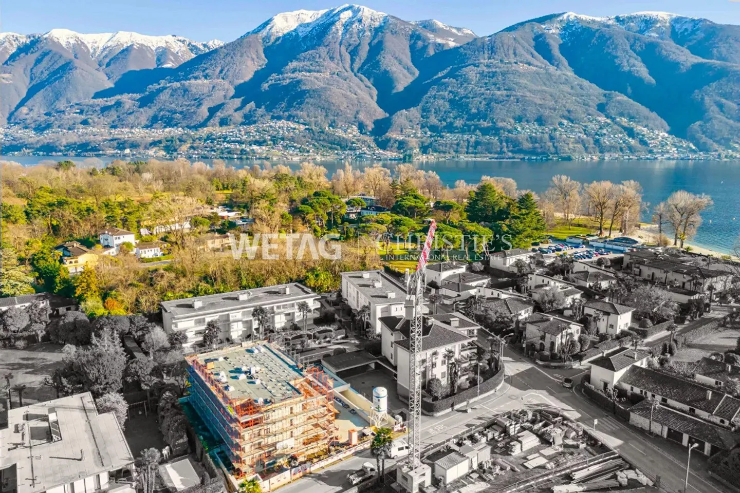 Appartamento giardino di nuova costruzione in prossimità del golf club, ideale anche come residenza per le vacanze, in vendita ad Ascona - Foto 7 di 9