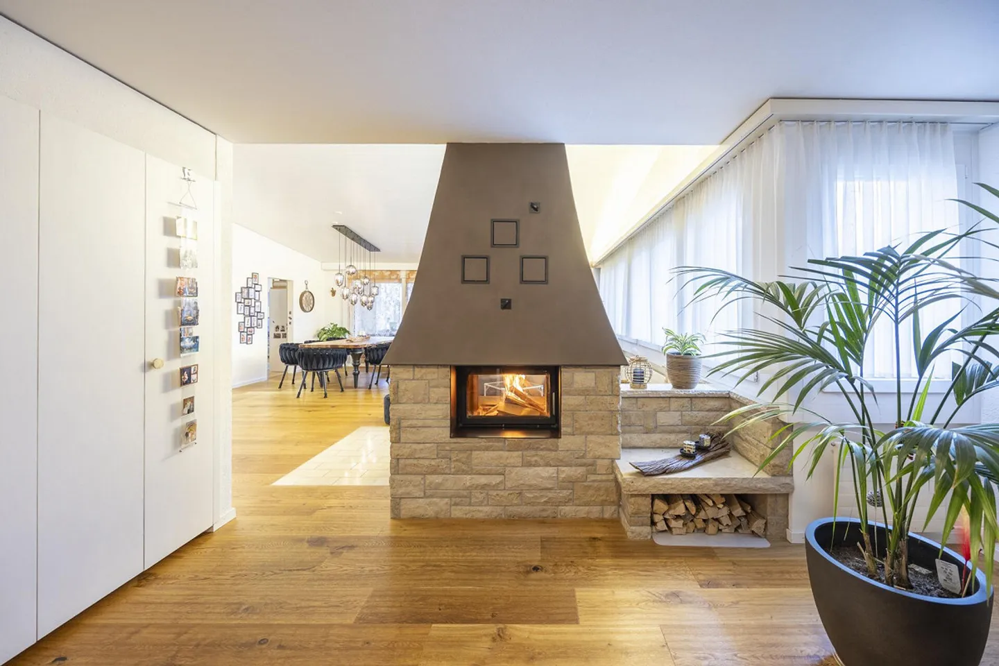 Casa unifamiliare o multigenerazionale spaziosa - Foto 2 di 27