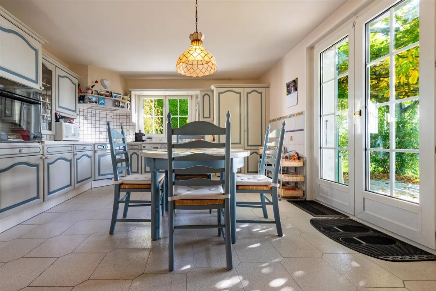 Bella villa di 6,5 stanze con vista sul lago e sulle Alpi - Foto 1 di 4