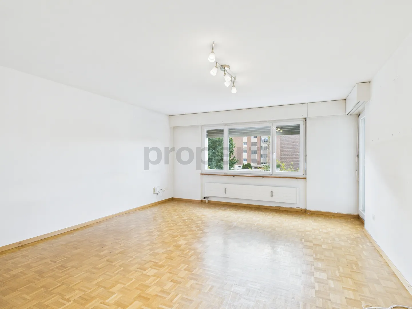 Apartment for rent - Photo 1 of 11