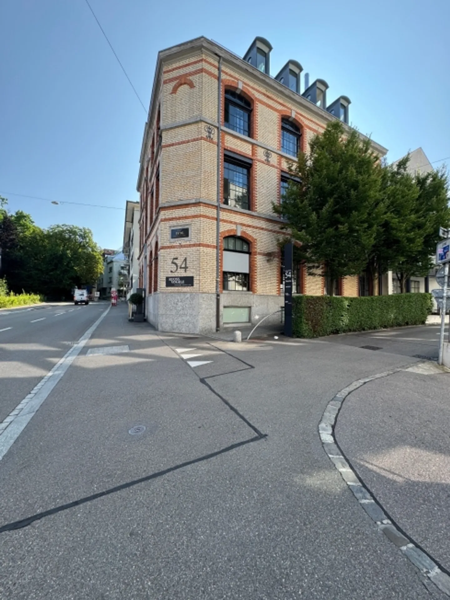 «Büroraumlichkeiten an der Kreuzstrasse 54 zu vermieten» - Foto 2 von 2