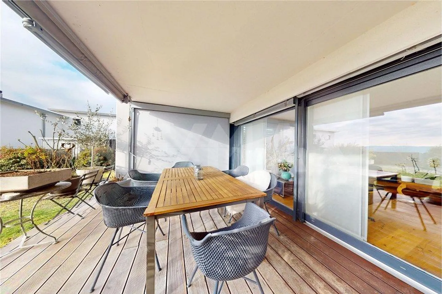 Appartement moderne de 4½ pièces avec extension 2021 et jardin de 330m² à Täuffelen - Photo 11 sur 13