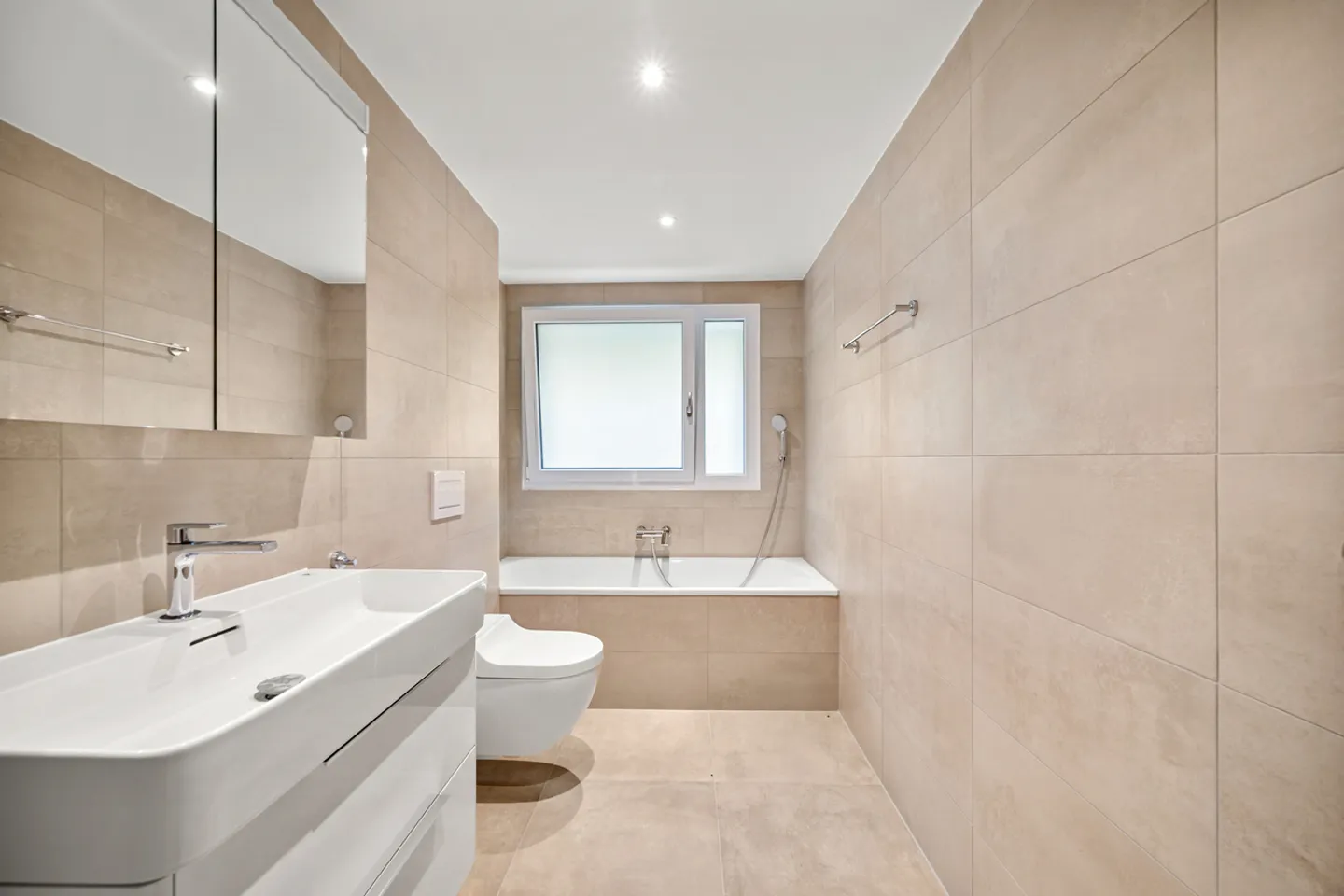 8.5-room house - Photo 8 of 13