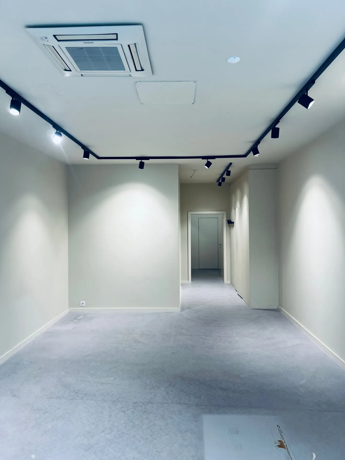 Espace de vente attrayant au cœur de Bienne - Photo 3 sur 9