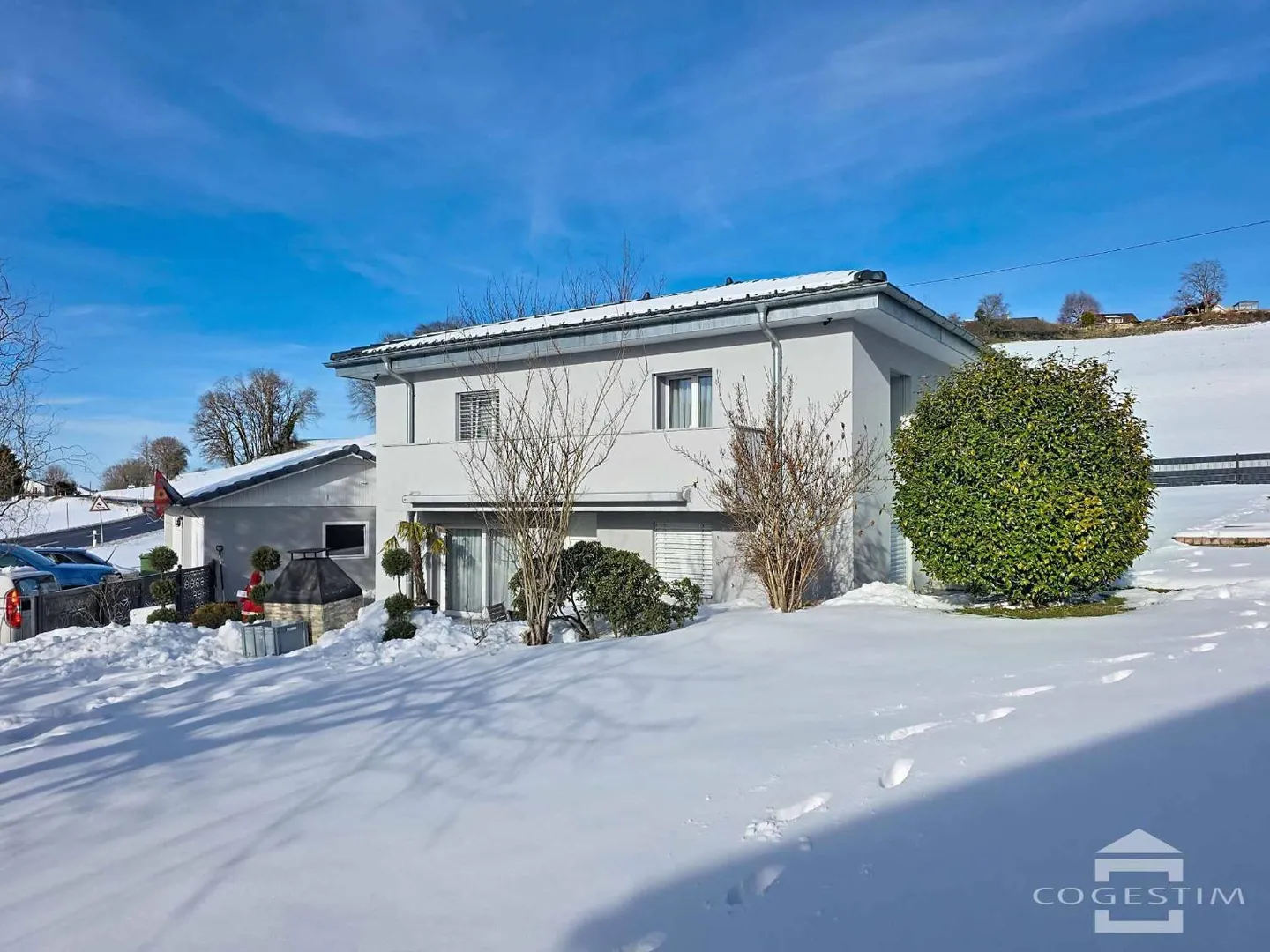 5-room Villa - Photo 1 of 12