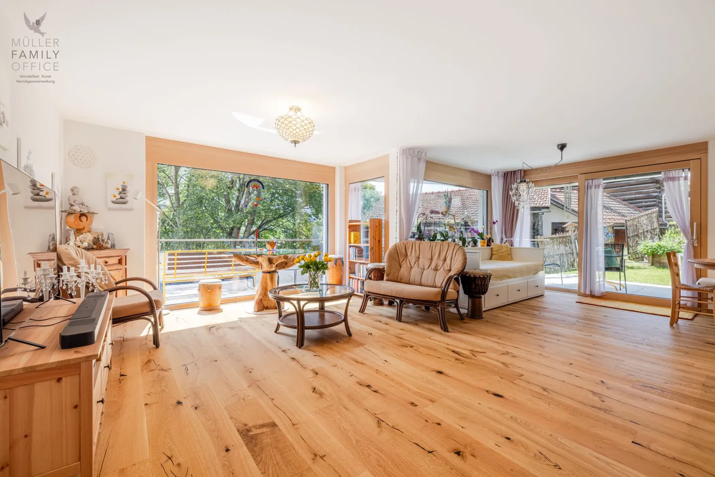 Stilvolle 3 1/2 Zimmer-Gartenwohnung (Erstwohnung) mit Einfamilienhaus-Charakter - Foto 1 von 13