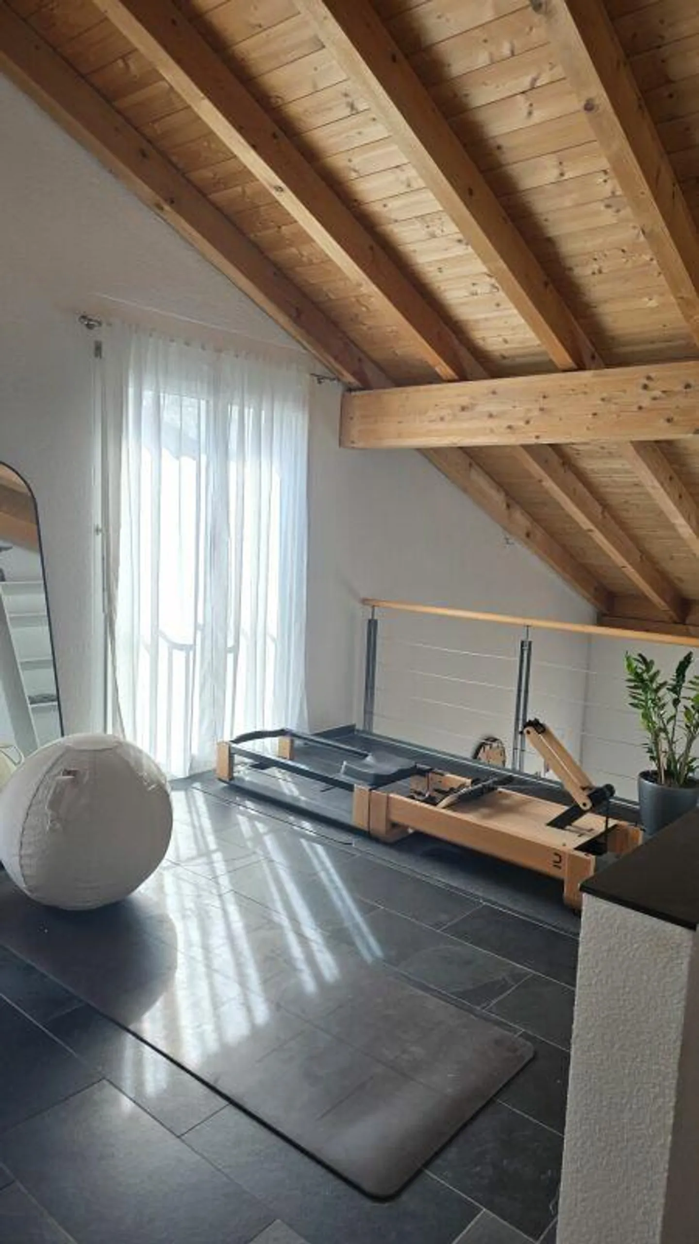 Beautiful and spacious 5.5 room apartment - Photo 7 of 13