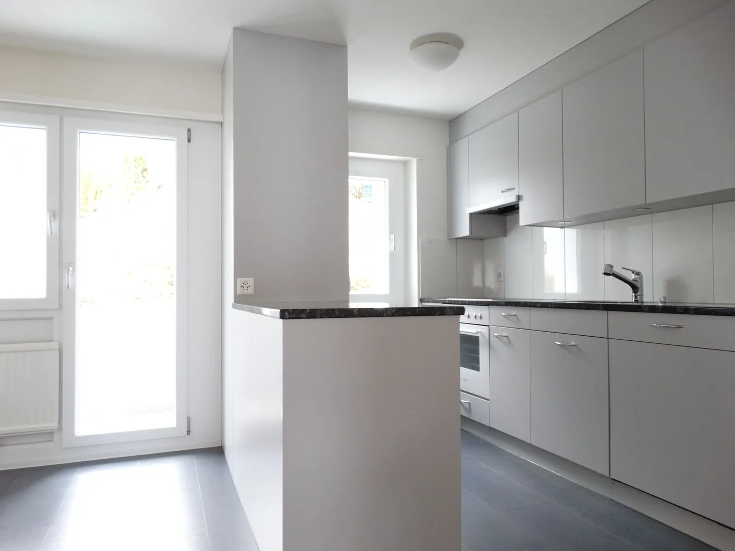 Appartement lumineux de 4,5 pièces - Photo 2 sur 5