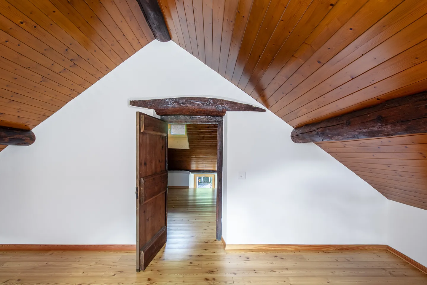 Autentica casa ticinese con finiture di pregio - Foto 9 di 13